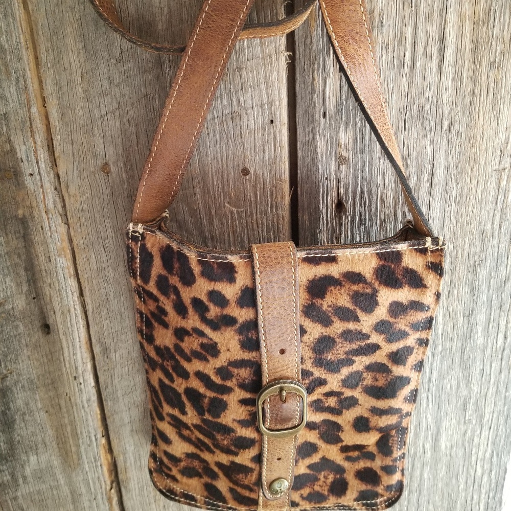 Patricia nash cross body purse.